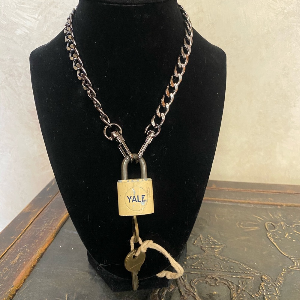Yale Lock Chocker Necklace 15.7 inches